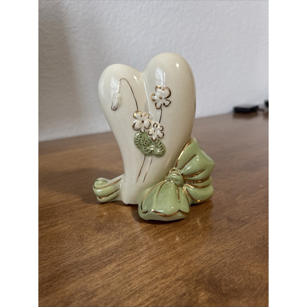 MCM Heart Shaped Planter USA Pottery 1950 Green And Gold‎ Bow